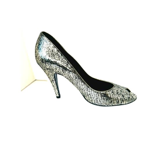 Chanel Silver Metallic Textured Leather Peep Toe Pumps Heels Size 38.5 - Picture 2 of 11